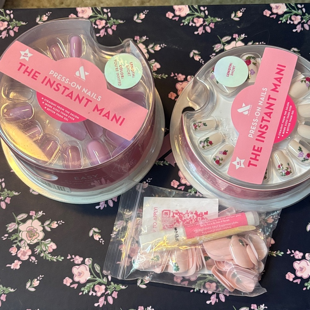 Press-On Nails 3 Sets